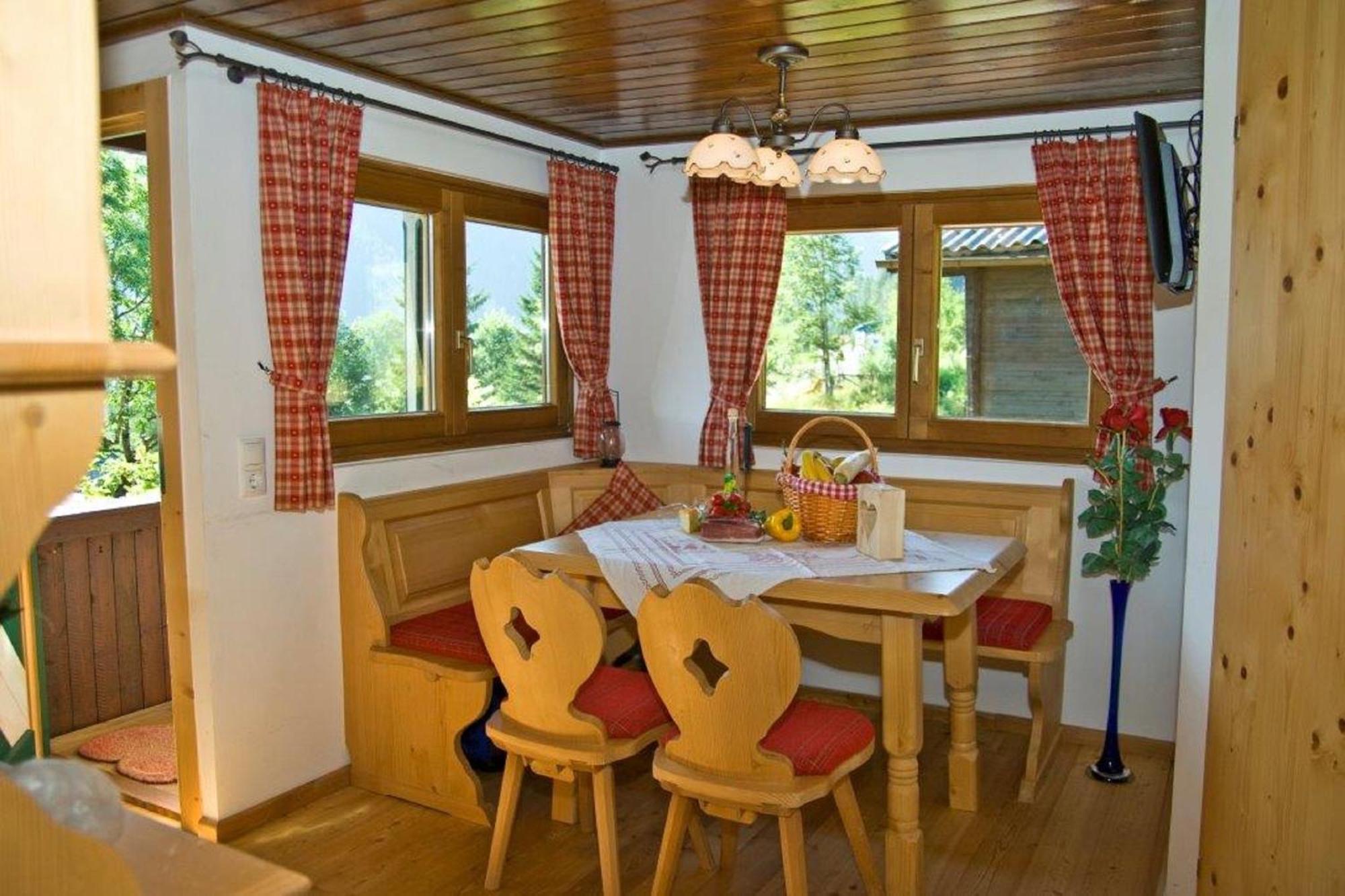 Feriendorf Oberhof Flachau Bagian luar foto